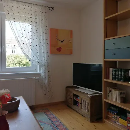 Ganze Mit Balkon, Terrasse Und Garten Neustadt an der Weinstrasse